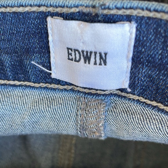Edwin Cropped Jeans - Picture 3 of 4